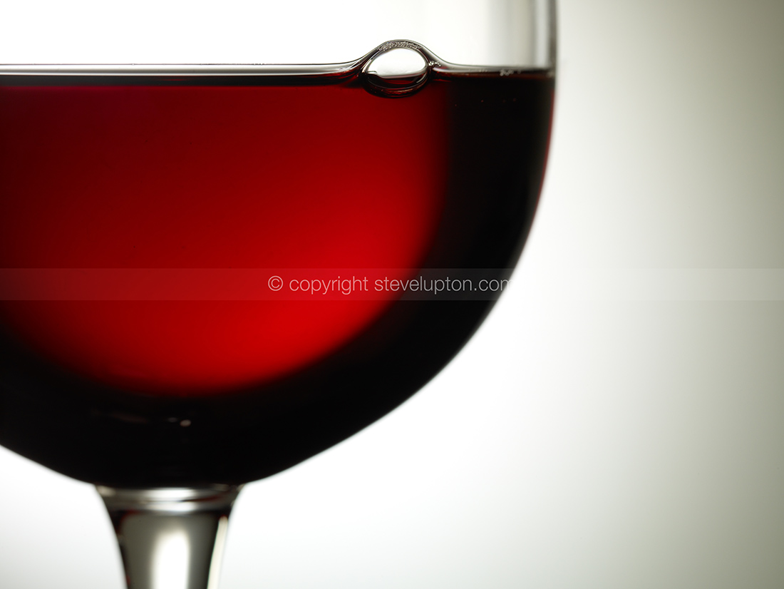 Red wine 010758opt